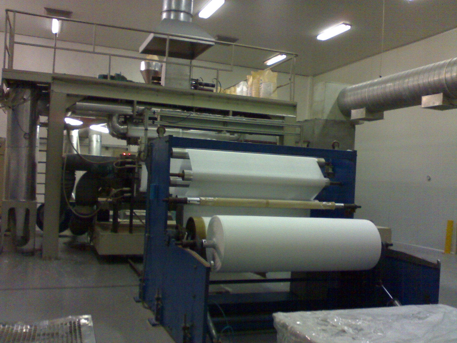 Automobile sound-absorbing cotton production line